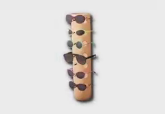 Sunglasses Stand furniture item in inZOI